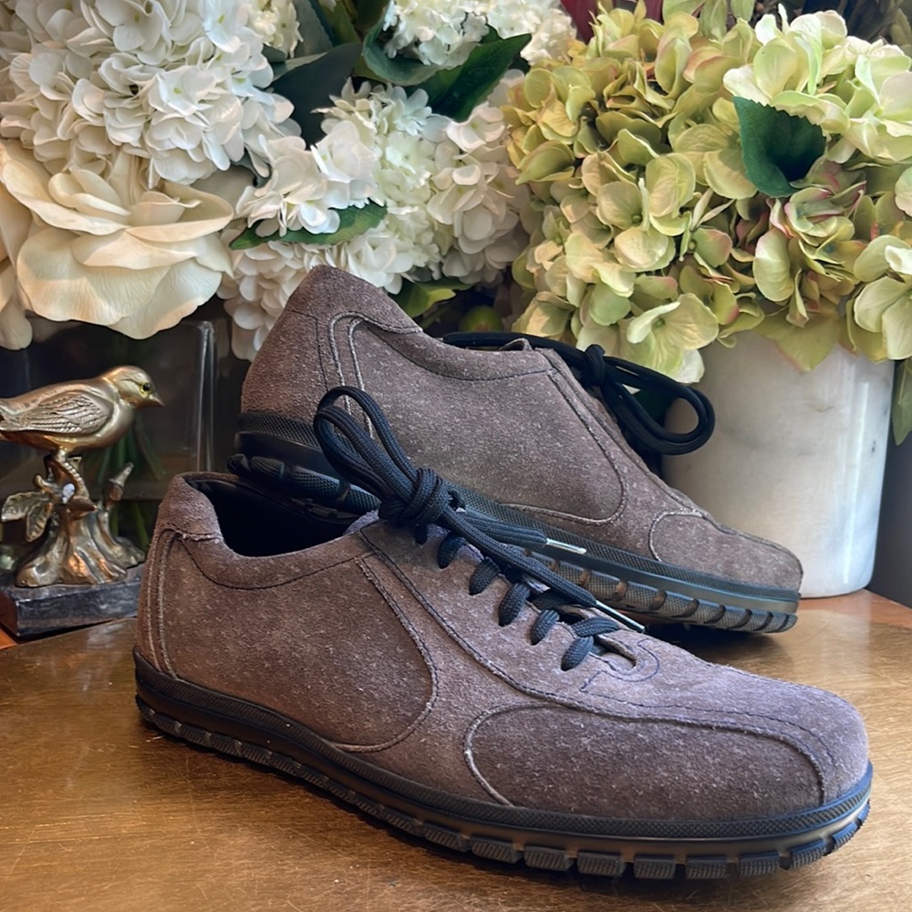 Prada Calzature Brown Suede America’s Cup Trainer Sneakers - Picture 2 of 16